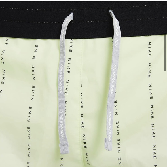 New Nike Dri-Fit Tempo Luxe Icon Clash running shorts - Picture 3 of 4